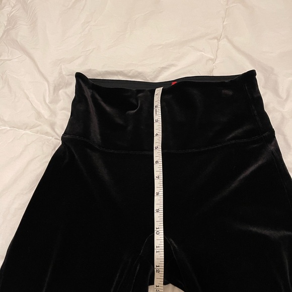 SPANX Black Velvet Leggings . Size Large - Picture 13 of 16